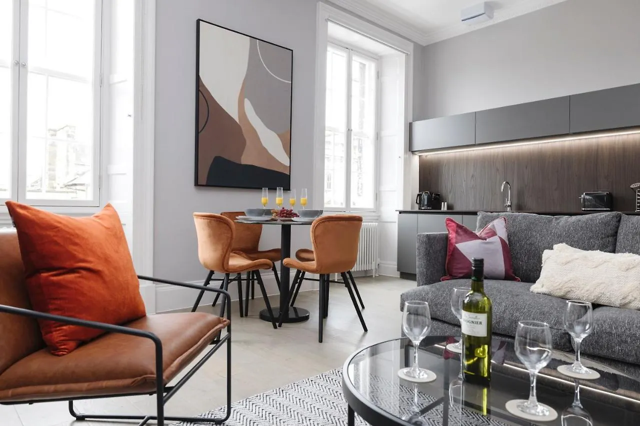 Joivy Luxurious Apt On Notable George Street EDI 0*,  Storbritannien