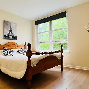 Apartment Stunning 2-bed In Free Parking, Edinburgh