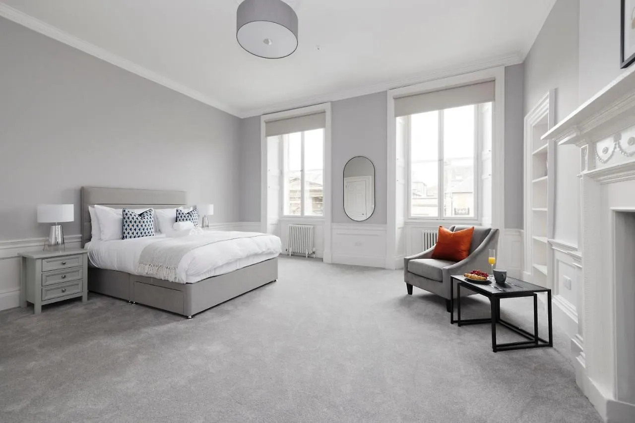 Joivy Luxurious Apt On Notable George Street Edinburgh United Kingdom