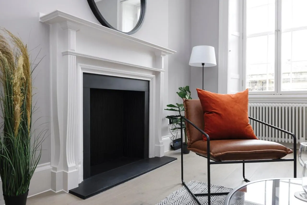 Appartamento Joivy Luxurious Apt On Notable George Street Edimburgo