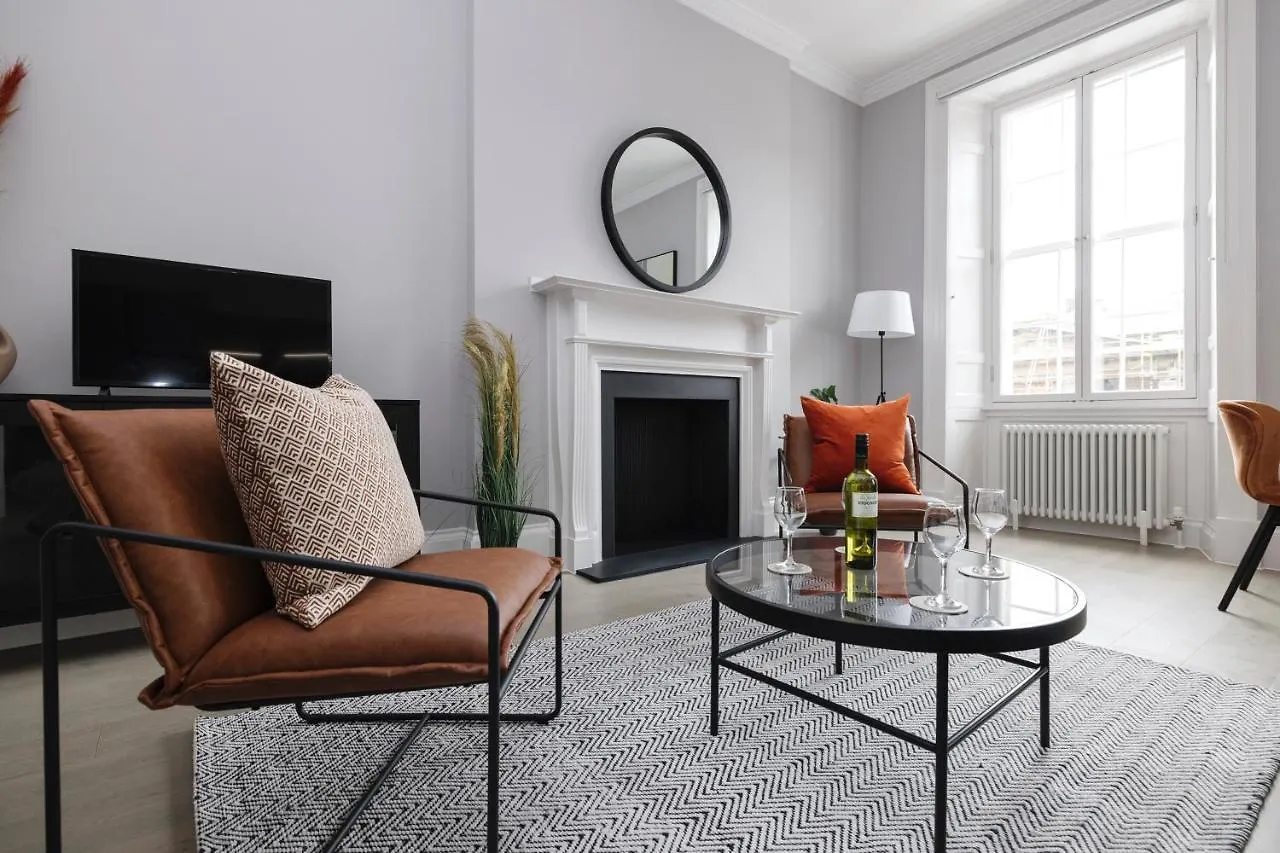 Joivy Luxurious Apt On Notable George Street Edimburgo Regno Unito